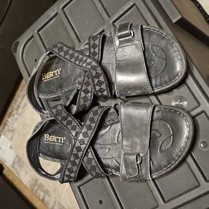 BORN black adjustable sandals Size 7M